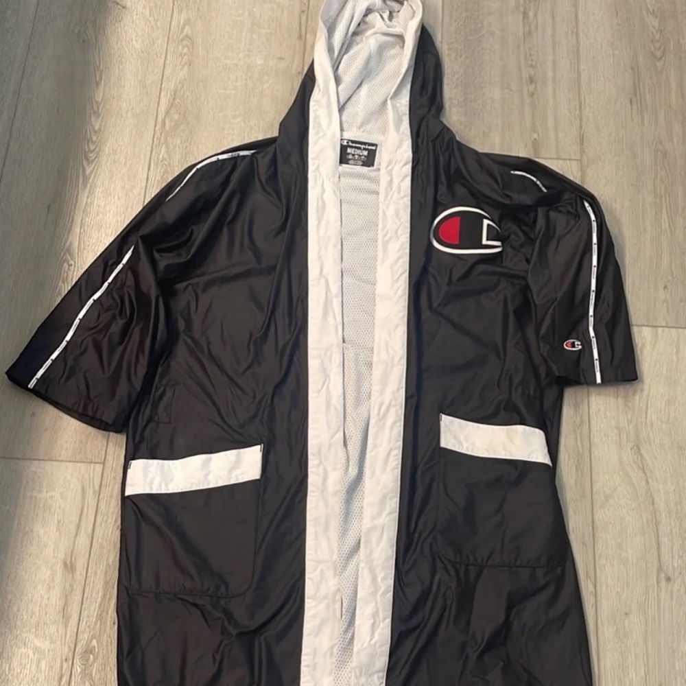 Champion Boxing Robe - Picture 2 of 6